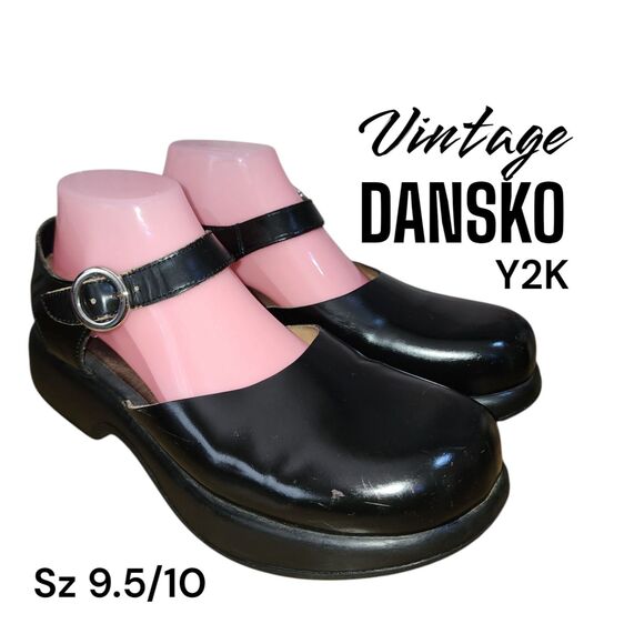 Dansko Shoes - DANSKO Y2K Maryjane Look 9.5/10 Blk Leather Whimsygoth Side Buckle Chunky Shoes